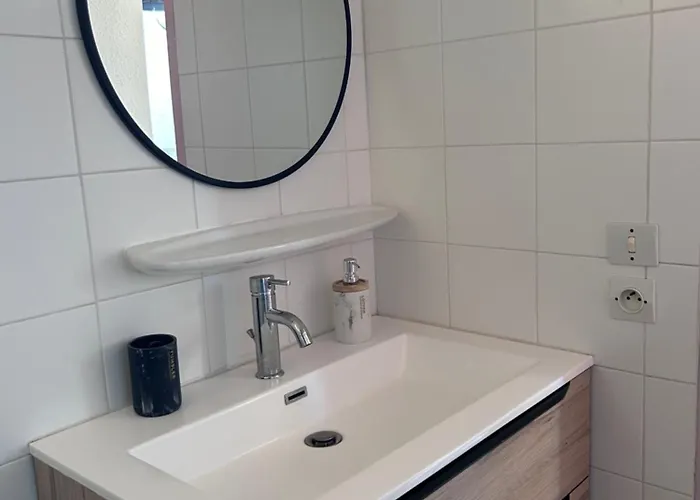 Résidence Saint Loup- Particulier Appartement *