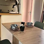 Résidence Saint Loup- Particulier Appartement