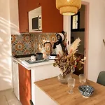 Résidence Saint Loup- Particulier Appartement *