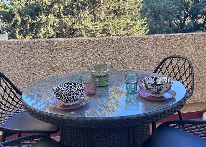 Saint Loup- Particulier شقة آجد